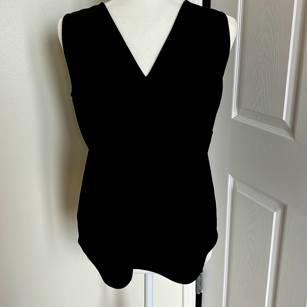 BNWT Ann Taylor Black Shell Tank